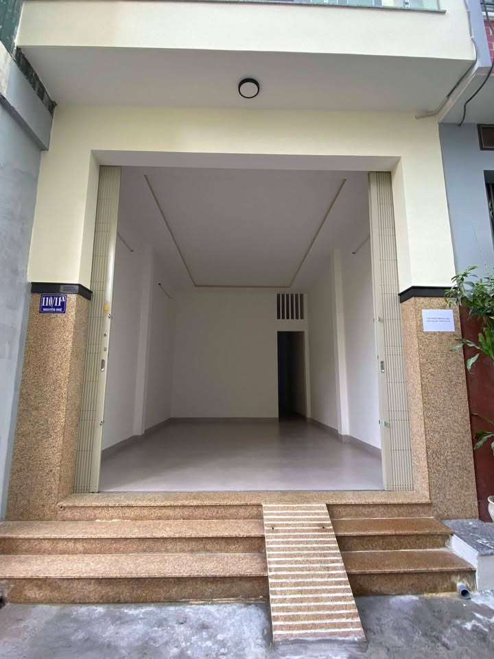 Phòng trọ cho thuê tại 110/11A Nguyễn Huệ, TP Quy Nhơn - Giá thỏa thuận, gần biển!