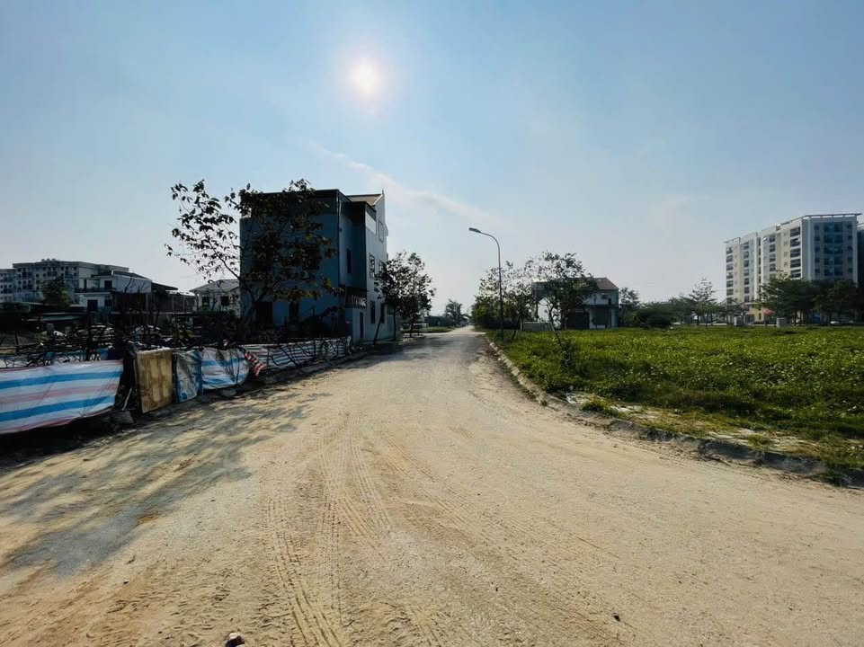 Đất Nghi Kim 126m² giá 4.15 tỷ - Sổ đỏ chính chủ, xây dựng tự do!