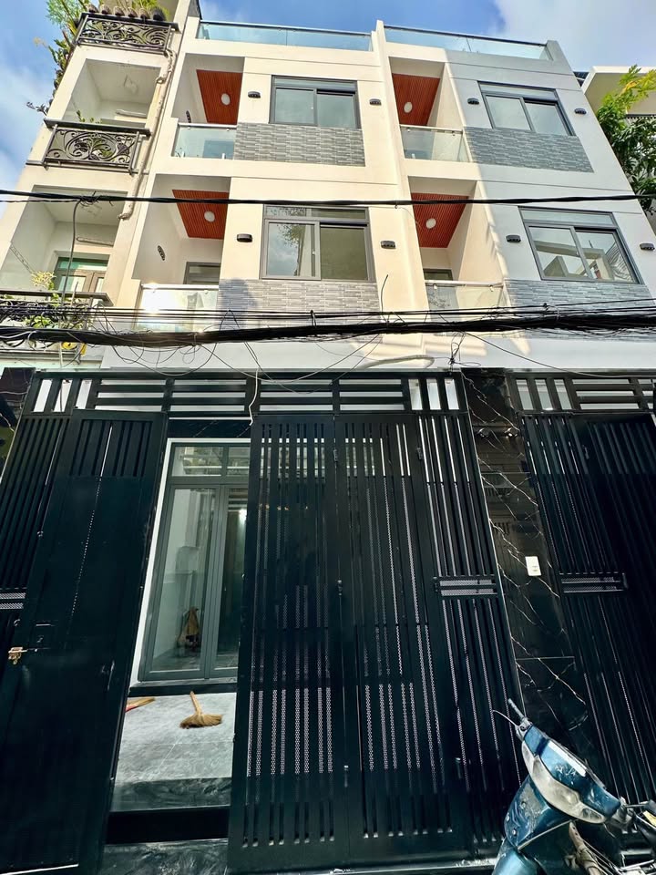 Nhà đẹp tại Âu Dương Lân, Phường 8, Quận 8 - 49m² - Bán gấp, giá thỏa thuận!