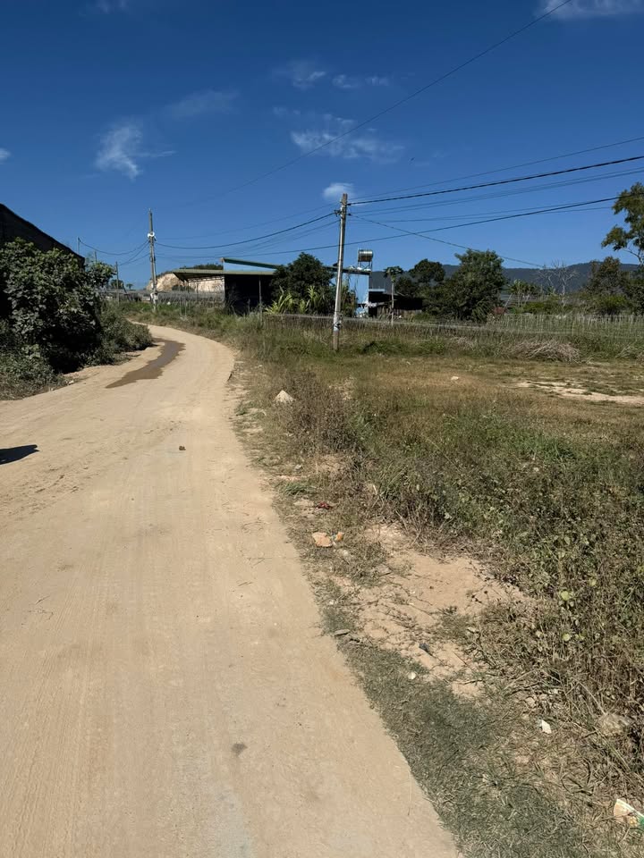 Đất mặt tiền Bêtông Dran mới 999m² giá 1.4 tỷ - Đầu tư sinh lời ngay!