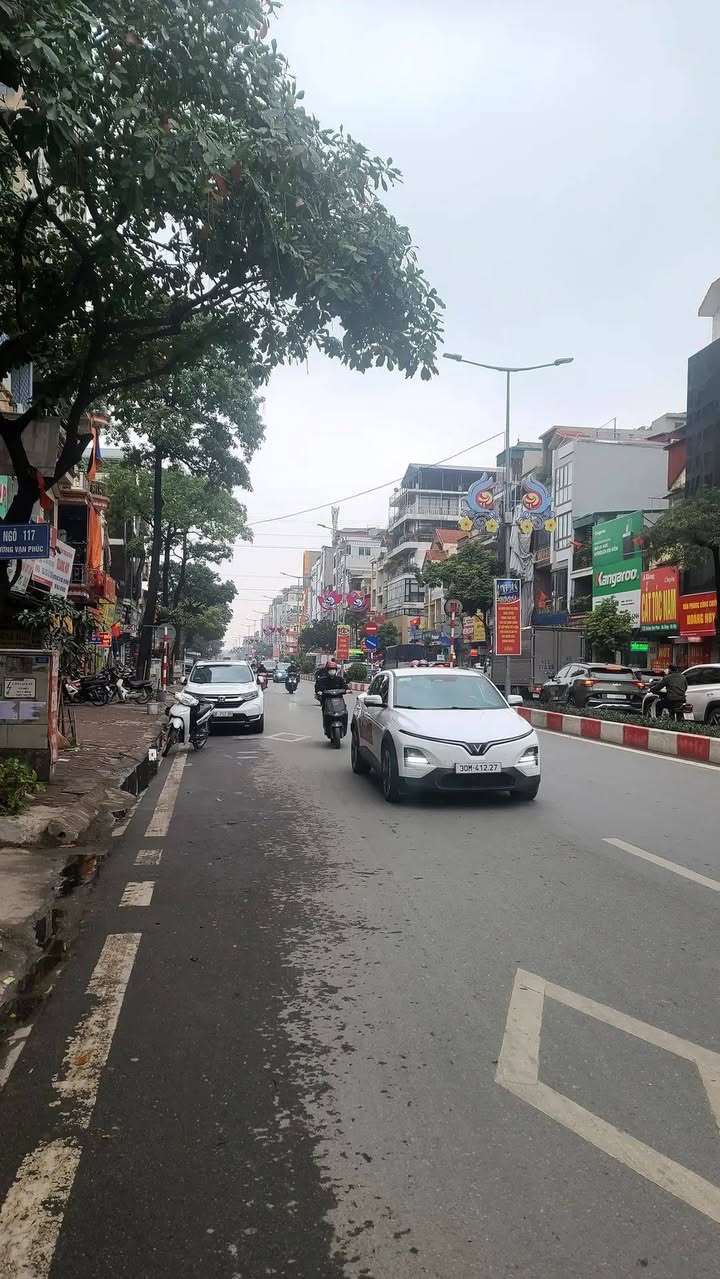 Nhà mặt phố Vạn Phúc, Hà Đông 52m² giá 23 tỷ - Kinh doanh sầm uất!