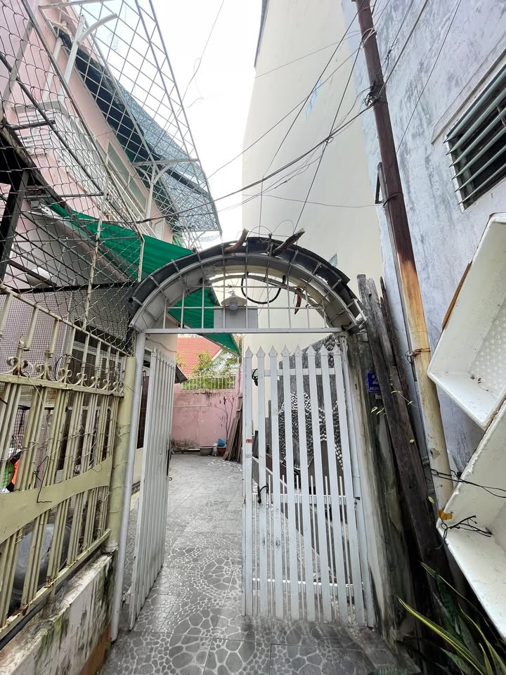 Nhà 1 Trệt 1 Lầu + Dãy 6 Phòng Trọ - Bắc Nha Trang - Giá 10.15 Tỷ