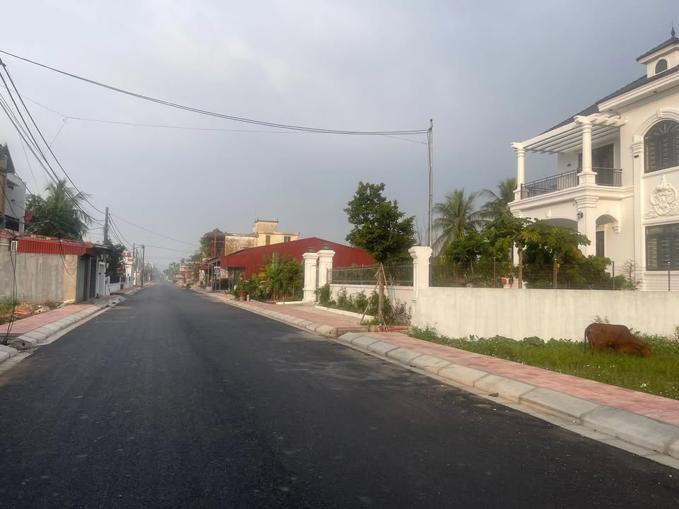 Đất nền mặt đường Liên Xã Cộng Hiền 100m² giá 1.7 tỷ - Tiềm năng sinh lời cao!