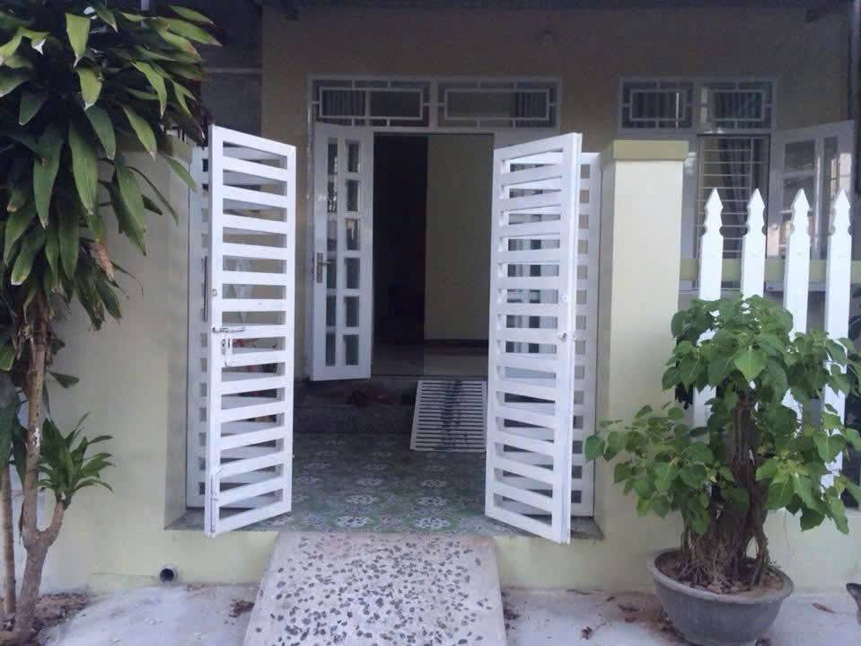 Nhà cấp 4 hẻm Ngô Văn Sở, Phường 9, Tuy Hoà 100m² giá 2.3 tỷ - Chính chủ bán gấp!