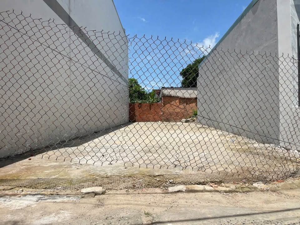 Đất hẻm 921 Phạm Hùng, Bà Rịa 135m² giá 2.2 tỷ - Khu dân cư an ninh!