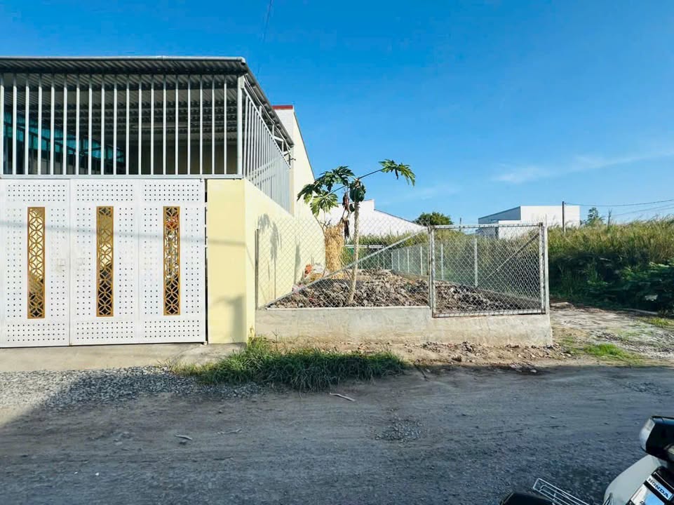 Bán đất thổ cư mặt tiền nhánh Ngô Quốc Trị, 100m² giá 1.3 tỷ - Cơ hội đầu tư hấp dẫn!