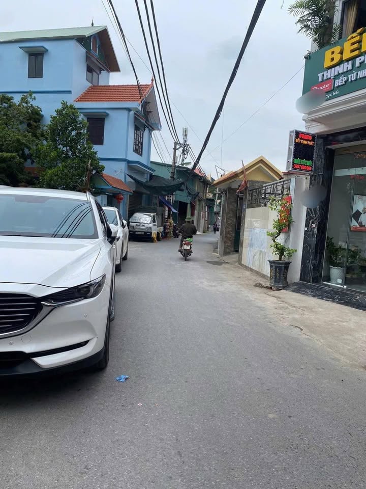 Nhà 4 tầng Thường Tín 42m² giá 5.3 tỷ - Sẵn sàng vào ở ngay!