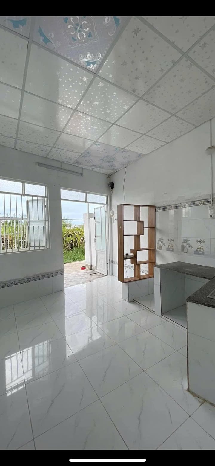 Nhà nguyên căn cho thuê Hẻm 81 Ngô Đức Tốn, 70m² giá 2 triệu/tháng - Khu dân cư an ninh!