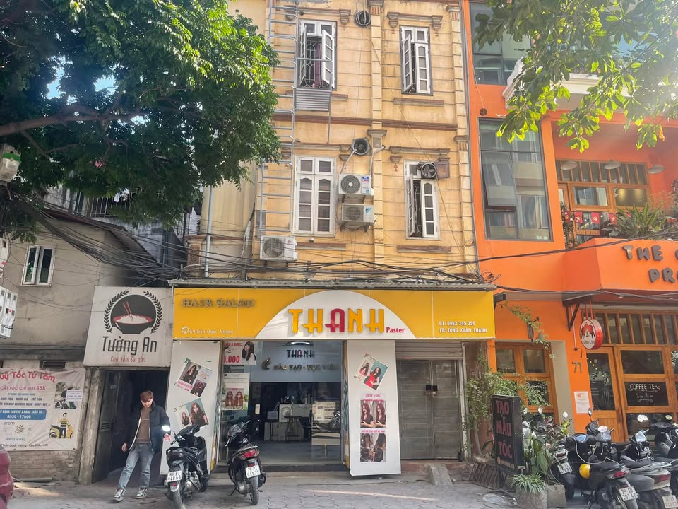 FrontHouse mặt phố Cầu Giấy 50m² giá thỏa thuận - Kinh doanh sầm uất!