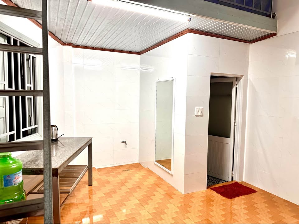 Phòng cho thuê Hẻm 91, Đường Hà Giang, Bảo Lộc - Không gian thoáng mát, chỉ 1.6 triệu!