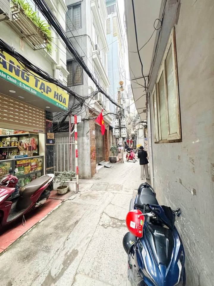 Nhà mặt phố Quan Nhân, Thanh Xuân 43m² giá 14.8 tỷ - Kinh doanh tốt, lô góc!