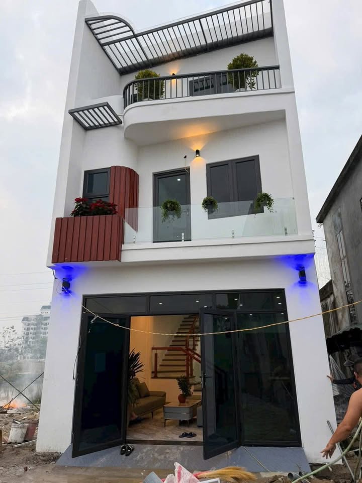 Nhà 3 Tầng Mới Xây Tại Khối Trung Nghĩa, 50m² Giá 3 Tỷ - Nằm Ngay Trung Tâm