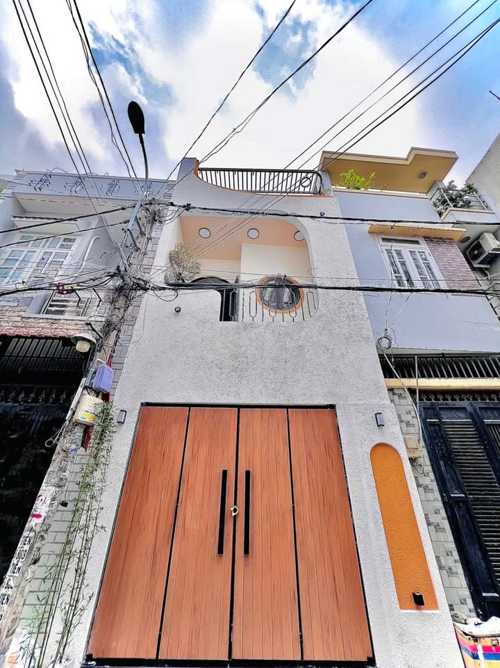 Nhà quận Bình Tân 46m² giá 5.8 tỷ - Thiết kế mới đẹp, vào ở ngay!