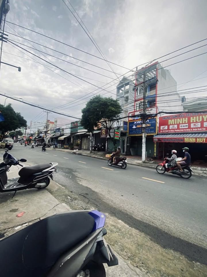 Nhà mặt tiền Lê Văn Quới, Quận Bình Tân, 104m² - Đầu tư sinh lời ngay!