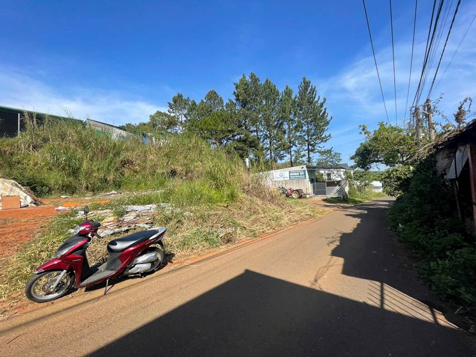 Đất nền Bảo Lộc 120m² giá 1.57 tỷ - Sổ hồng chính chủ!