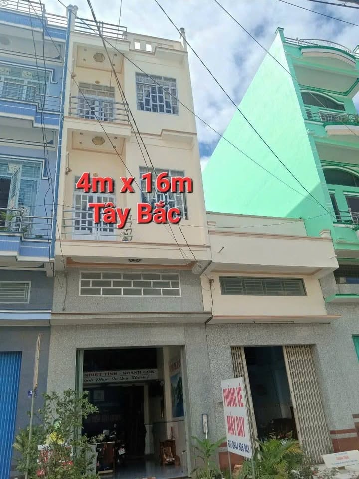 Nhà phố 2 lầu tại Hoàng Hoa Thám, 64m² giá 3.5 tỷ - Gần Trường Chuyên Vị Thanh!