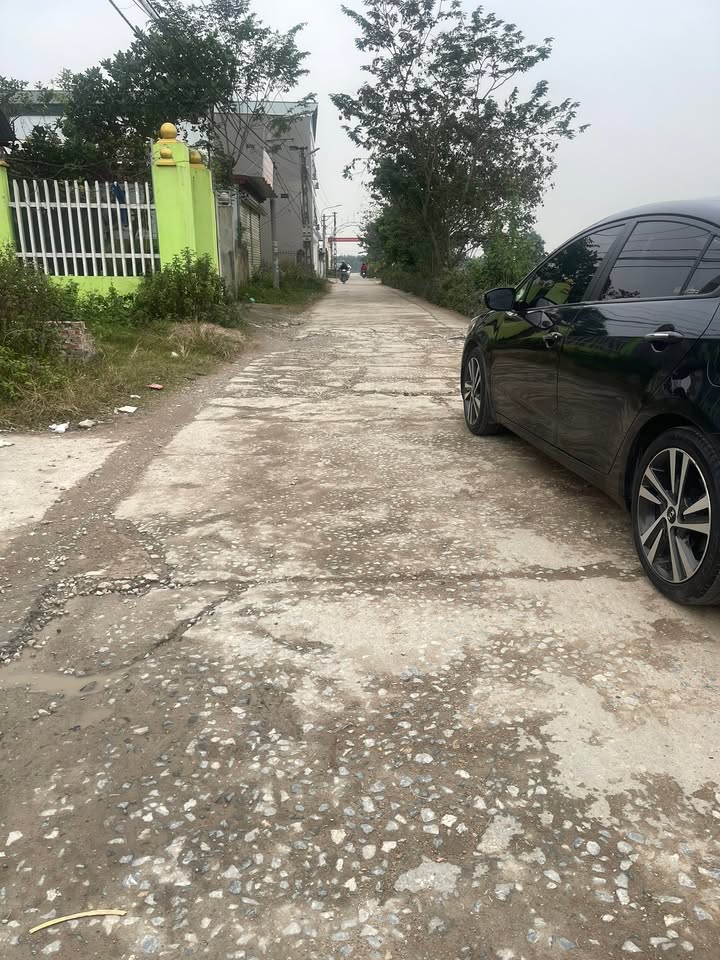 Đất nền Huyện Quế Võ 100m² giá 4 tỷ - Mặt tiền 4.4m, cơ hội đầu tư sinh lời!