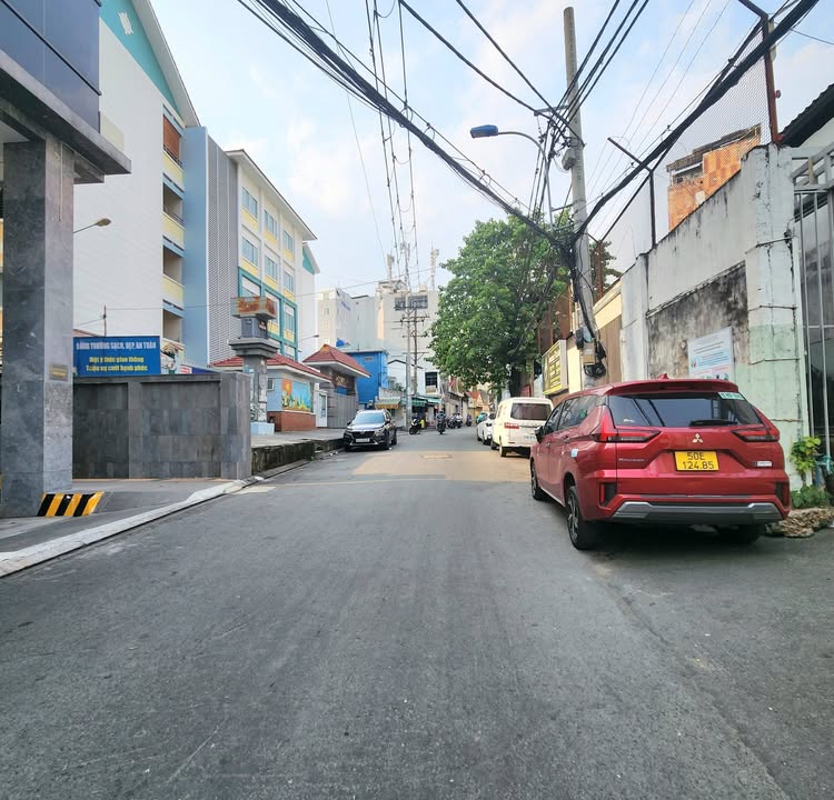 Mặt tiền kinh doanh Quận 3 - 54m² giá chỉ 9.9 tỷ - Cơ hội hiếm có!