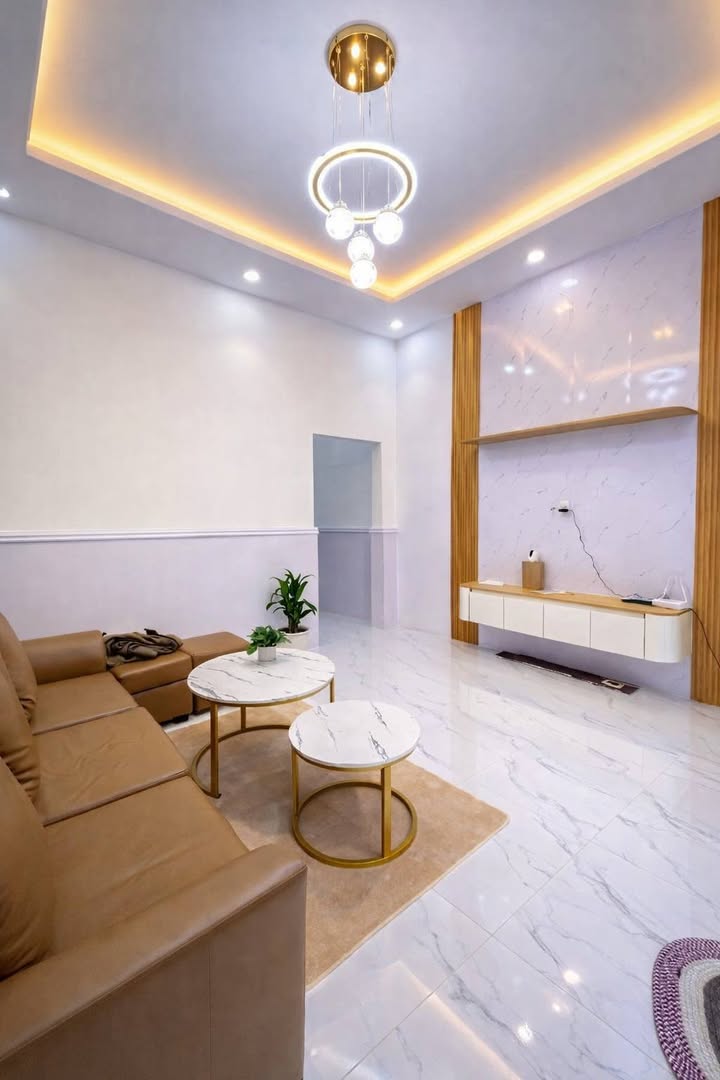 Nhà đẹp Bình Tân 48m² giá chỉ 4.2 tỷ - Hẻm rộng thoáng, gần chợ và trường học!