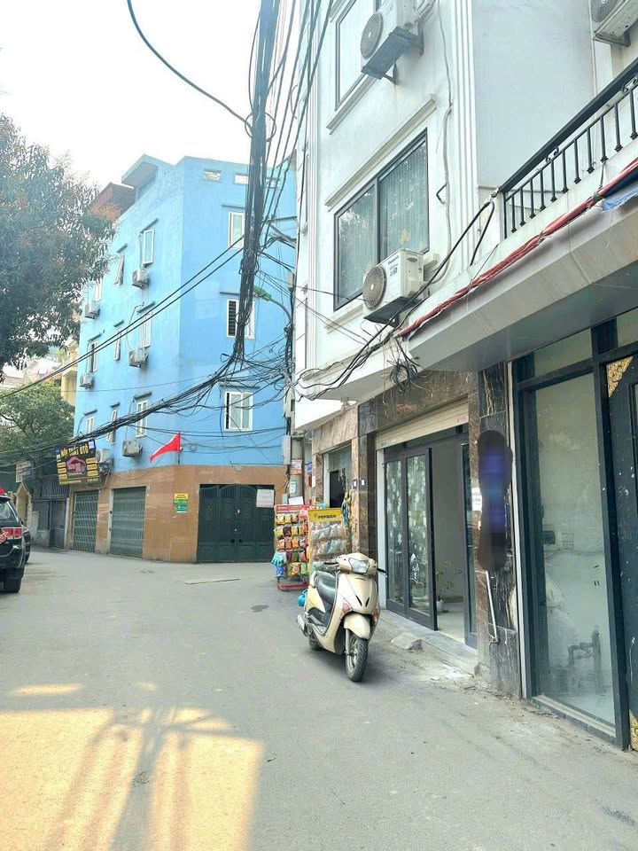 Nhà 5 tầng Xuân Đỉnh 40m² giá 2 tỷ - Sổ đỏ chính chủ, đầu tư sinh lời!