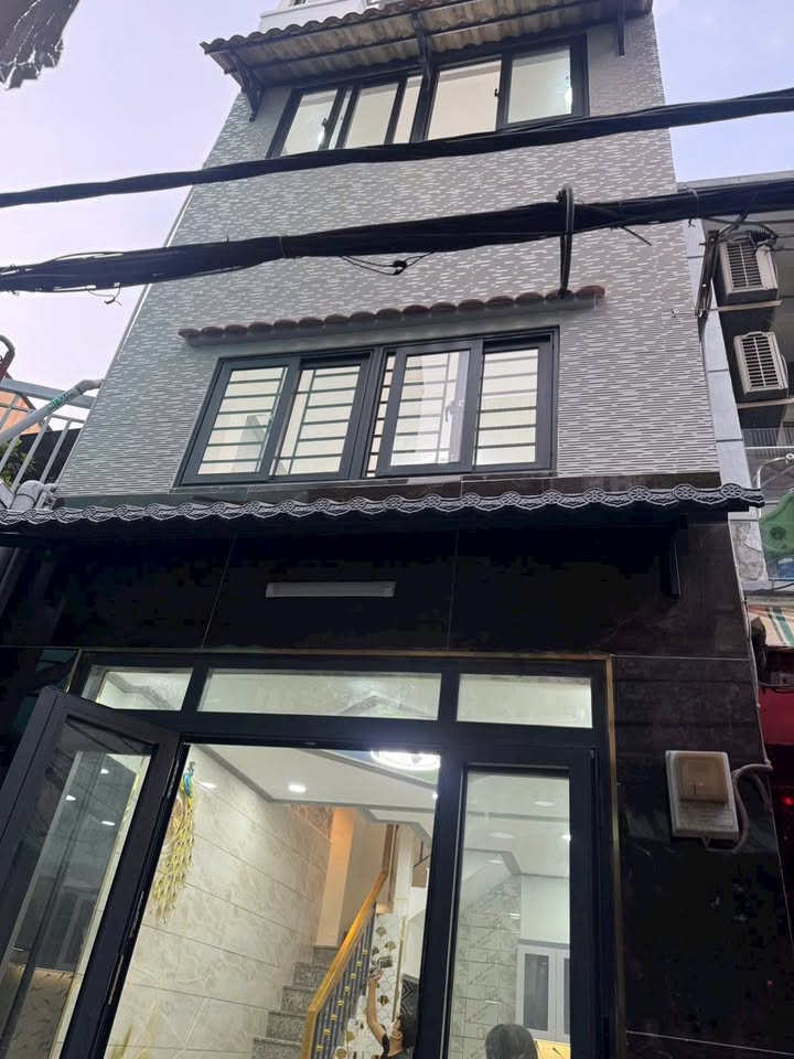 Nhà hẻm 165 Văn Thân, Quận 6 - 15m² giá 3.56 tỷ - Đầu tư sinh lời tốt!