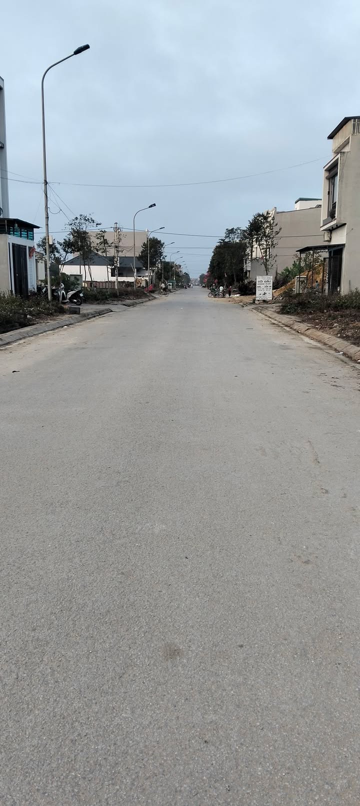 Đất nền trung tâm Sầm Sơn 90m² - Mặt tiền 5m, giá thỏa thuận!