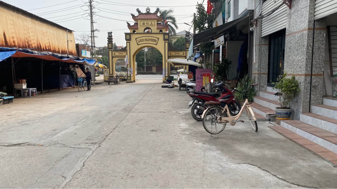 Đất thổ cư Mê Linh 112m² giá 8 tỷ - Vị trí đẹp, giao thông thuận lợi!