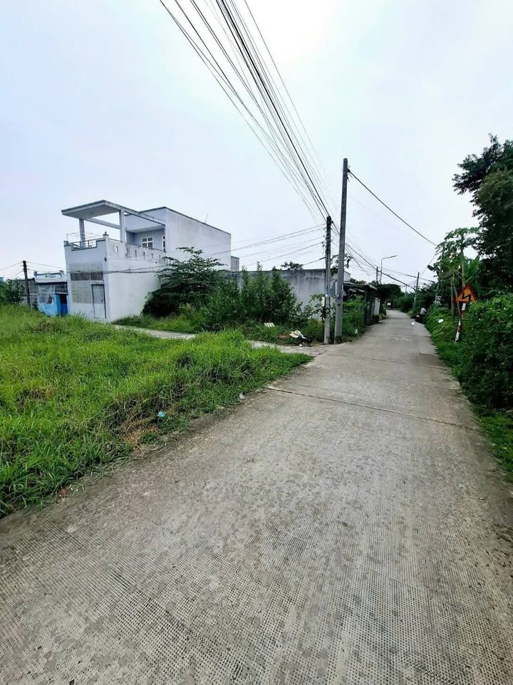 Đất nền thổ cư 85m² tại xã Mỹ Lộc, Cần Giuộc - Giá 1,05 tỷ, sổ hồng sẵn!