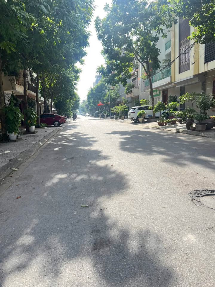 Đất nền Phường Hạc Thành 80m² giá 5 tỷ - Sổ đỏ chính chủ, xây dựng tự do!