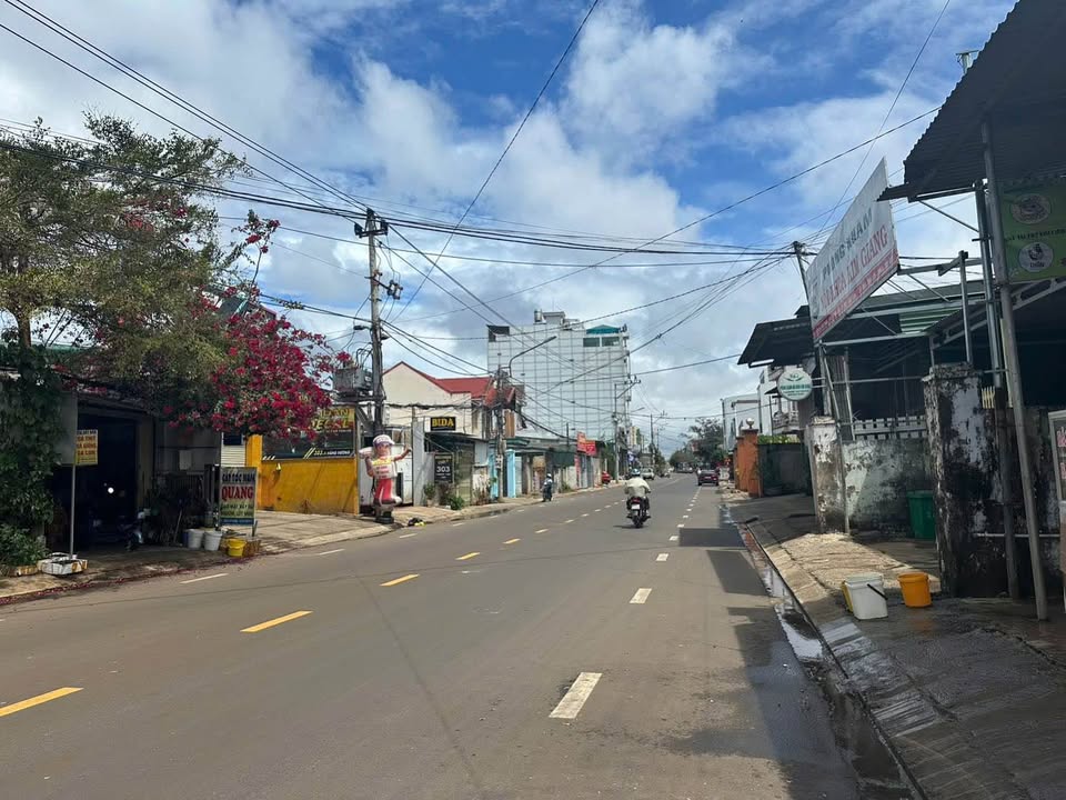 Bán gấp FrontHouse mặt tiền đường Hùng Vương, 299m² giá 15.5 tỷ - Cơ hội đầu tư vàng!