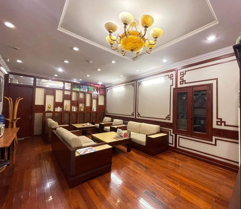 FrontHouse Khuất Duy Tiến, Thanh Xuân 191m² giá 60 tỷ - Vị trí đắc địa cho kinh doanh!