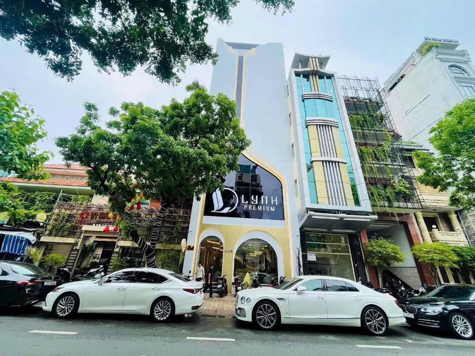 FrontHouse mặt tiền Nguyễn Đình Chiểu, Quận 3, 152.8m² giá 163 tỷ - Dòng tiền ổn định 300 triệu/tháng!