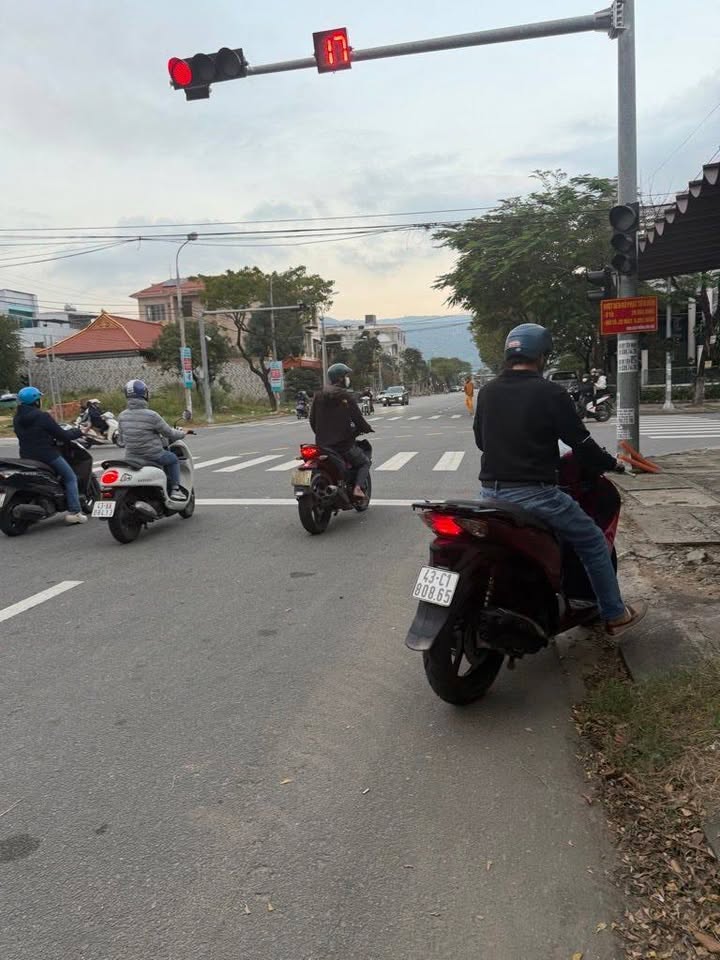 Đất mặt tiền Hồ Hán Thương, 100m² giá 12 tỷ - Vị trí đắc địa đáng đầu tư!