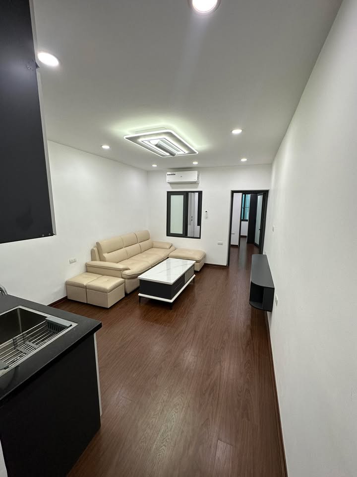 Căn hộ tầng 2 phố Minh Khai 70m² giá 3 tỷ - Nội thất đầy đủ, vào ở ngay!