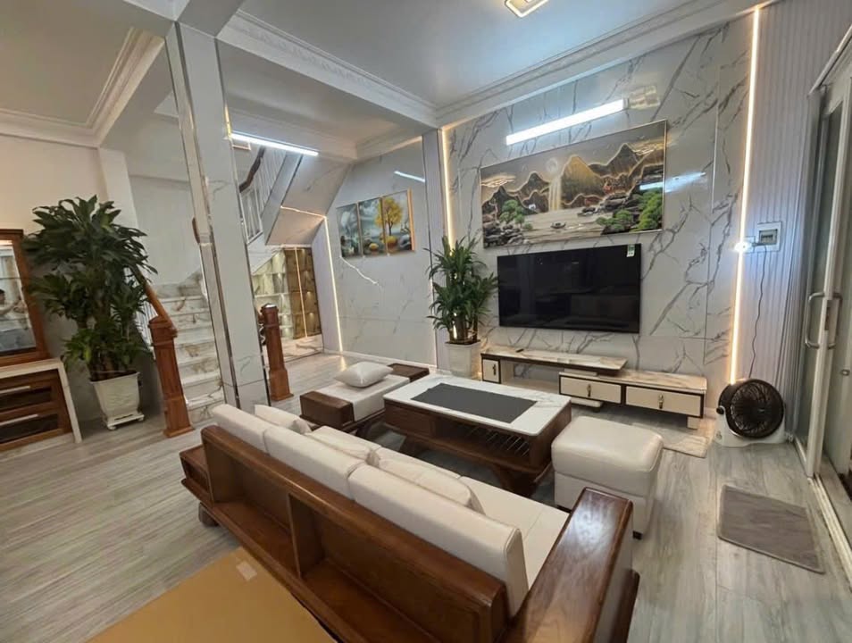 Nhà mới đẹp Phường 12, Quận 10 diện tích 54m² giá 9 tỷ - Sẵn sàng vào ở ngay!