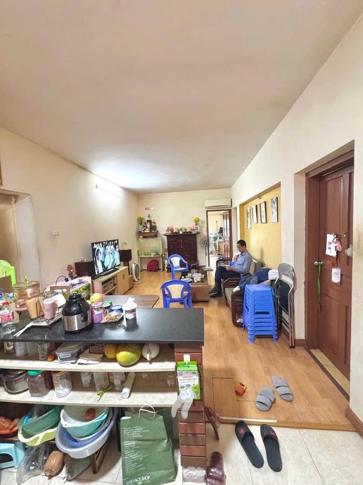 Căn hộ tập thể Giải Phóng 66m² giá 4.3 tỷ - Không gian thoáng đãng, view đẹp!