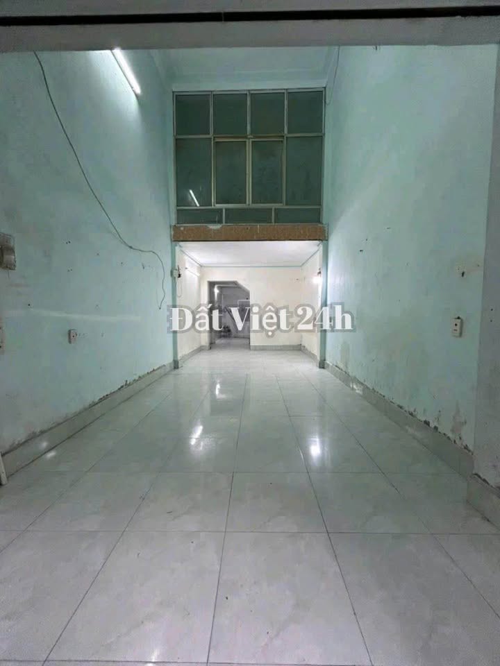 Nhà cho thuê 3 tầng Cát Bi 45m² giá chỉ 4.5 triệu/tháng - Ô tô đỗ cửa thuận tiện