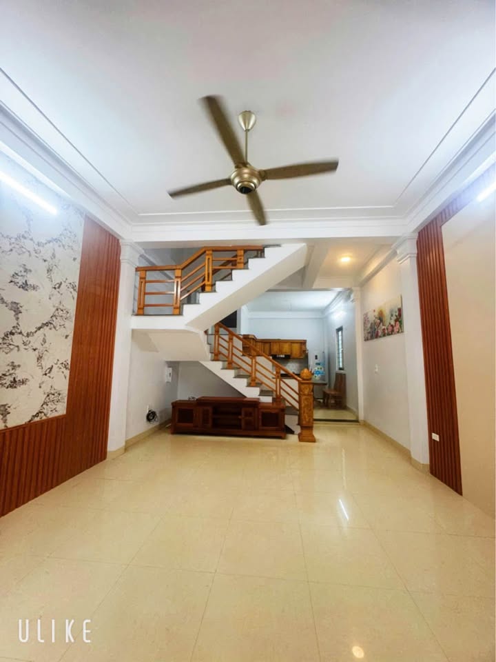 Nhà 3 tầng Trần Bình Trọng, P. Đông Sơn 60m² giá 3 tỷ - Cơ hội đầu tư hiếm có!