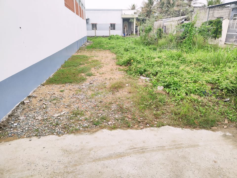 Đất nền Phú Khương Bến Tre 119.6m² giá 600 triệu - Hẻm xe hơi tiện lợi!