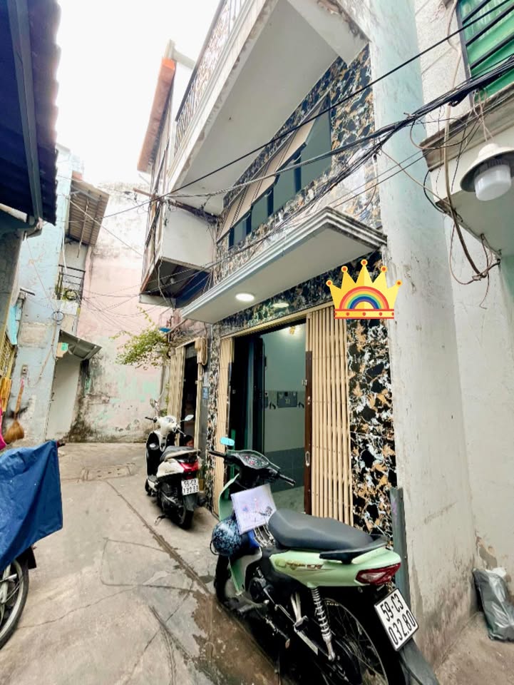 Nhà 3 Tầng Đẹp Quận 4 - Gần Trung Tâm Chỉ 3.199 Tỷ - Đầu Tư Sinh Lời!