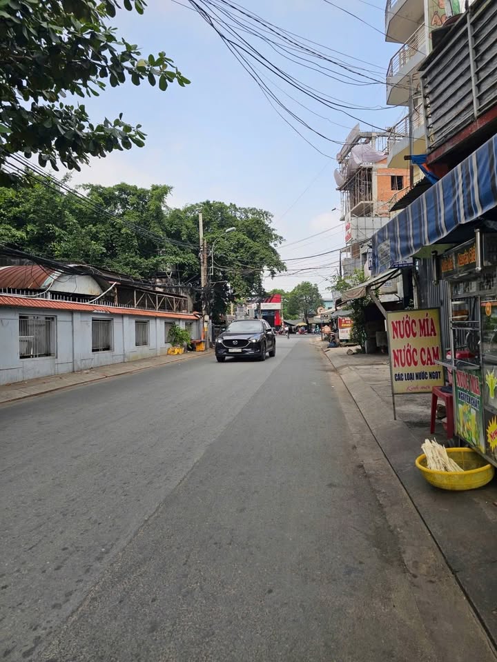 Bán gấp nhà mặt tiền hẻm 10m Quốc Lộ 13, Bình Thạnh - 89m² chỉ 8.5 tỷ!