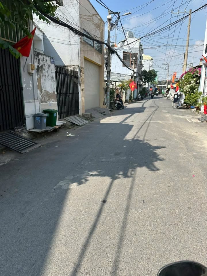 Nhà phố Dương Đình Hội, Phước Long A, 92m² giá 7 tỷ - Sổ hồng chính chủ, hoàn công đủ!