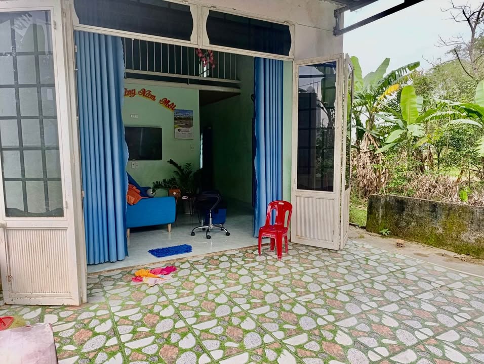 Nhà Hòa Tiến 100m² giá 1.63 tỷ - Sổ đỏ chính chủ, vào ở ngay!