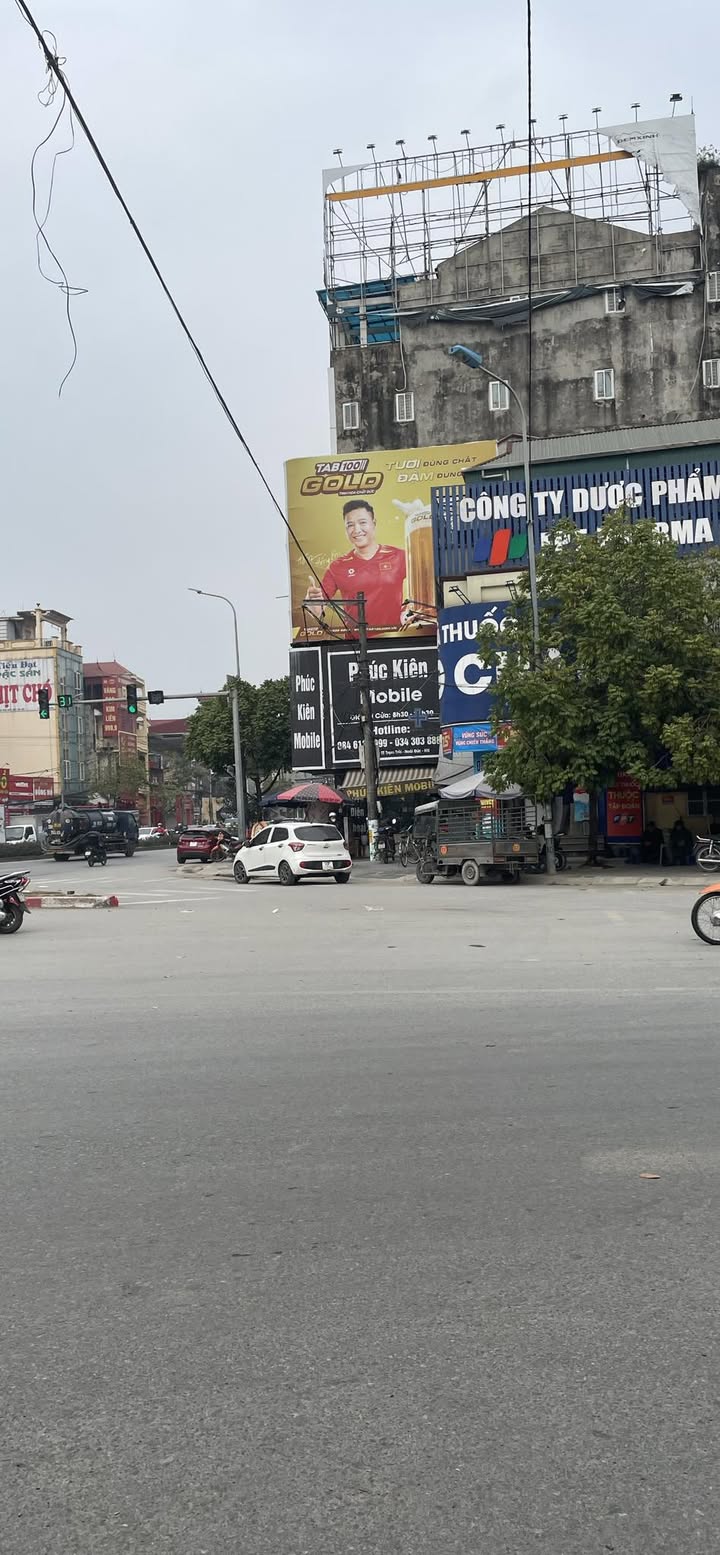 Nhà riêng Cầu Diễn 40m² giá 6 tỷ - Vị trí đẹp ô tô đỗ cổng!