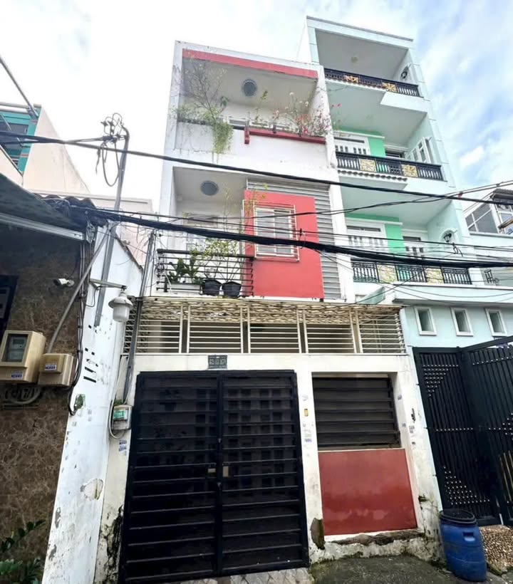 Nhà bán Quận Bình Tân 56m² giá 5.75 tỷ - Sổ hồng mới 2025