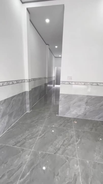 Nhà cấp 4 tại Mỹ Hạnh Nam, 100m² giá 1.88 tỷ - Vị trí đẹp, gần đường lớn!