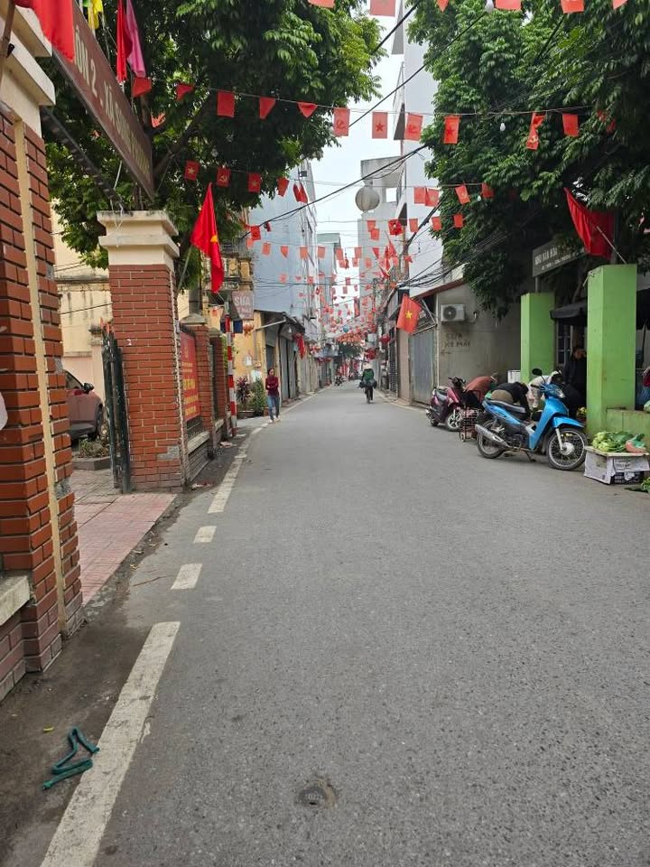 Đất nền Song Phương, Hoài Đức 53m² giá 5 tỷ - Sổ đỏ chính chủ, ô tô vào tận nhà!