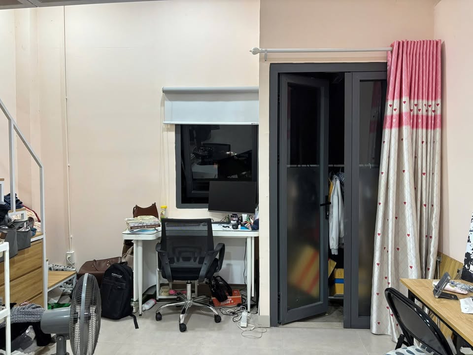 Phòng cho thuê Tân Quy Đông, Quận 7 - Ban công thoáng đãng, Full nội thất