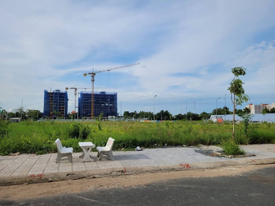 Đất nền Golden City Long Xuyên 120m² giá 3.6 tỷ - Cơ hội đầu tư tuyệt vời!