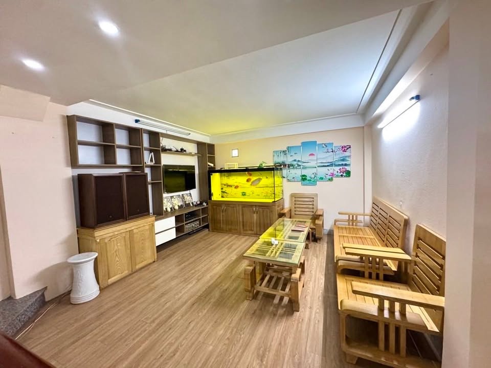 Nhà 5 tầng Tây Mỗ 36m² giá 7 tỷ - Thiết kế hiện đại, gần hồ điều hòa!